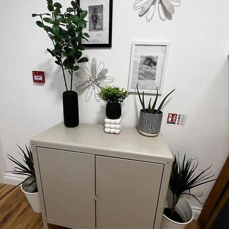 Cozy Flat London Apartment Екстериор снимка