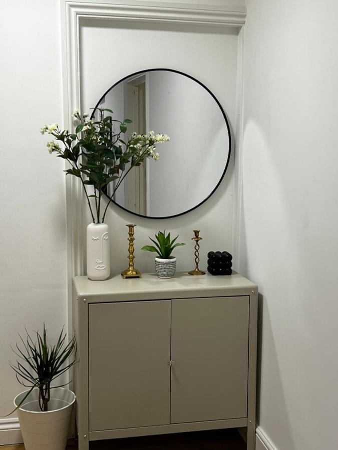 Cozy Flat London Apartment Екстериор снимка